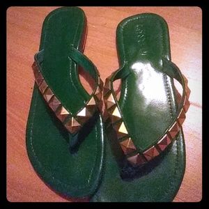 Mystique Green Leather Sandals Size 8 Gold Studs